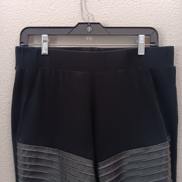 Torrid Moto Leggings Size 2/XL Faux Leather Black - Picture 6 of 8